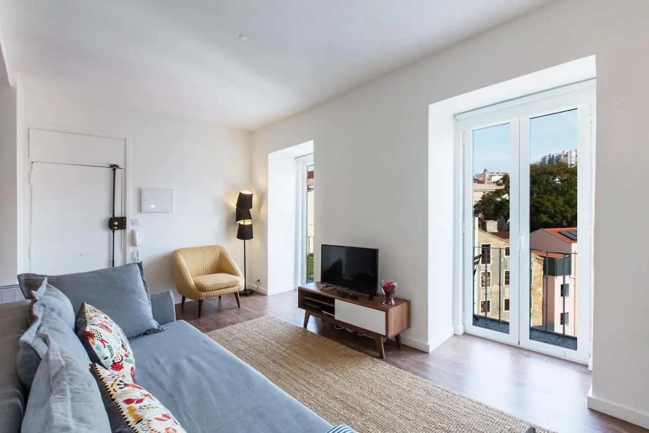 Amazing Downtown Apt With Small Balcony With View Over The Castle Lisboa Lejlighed